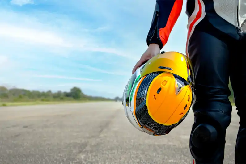 cascos modulares de moto con mentonera abatible
